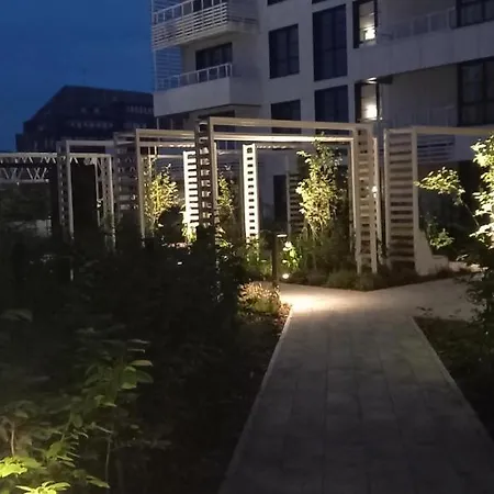 Doki Living & Foodhall Z Widokiem Na Marine Cesarska شقة