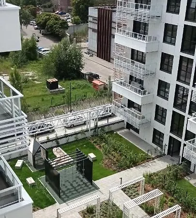 Doki Living & Foodhall Z Widokiem غدانسك