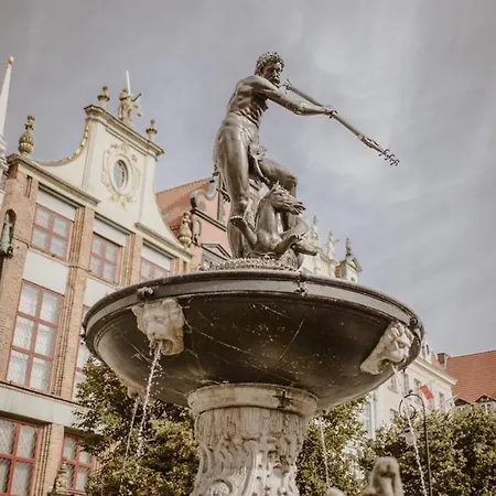 Doki Living & Foodhall Z Widokiem Na Marine Cesarska Appartamento *