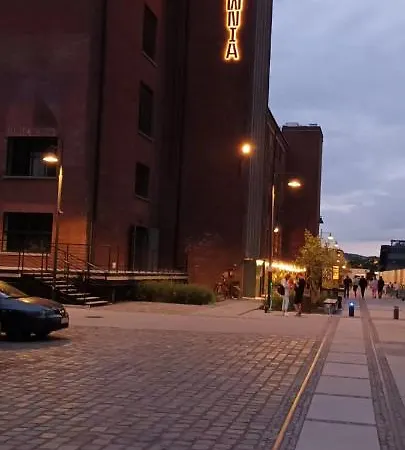 Doki Living & Foodhall Z Widokiem Na Marine Cesarska *