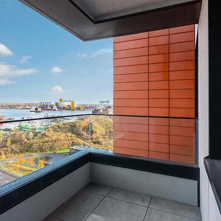 Doki Living & Foodhall Z Widokiem Na Marine Cesarska Appartamento Danzica