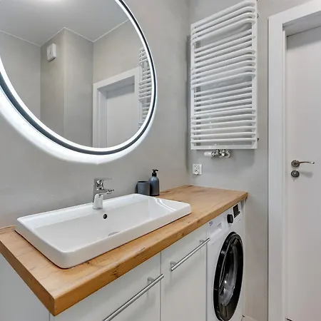 Doki Living & Foodhall Z Widokiem Na Marine Cesarska Apartman Gdańsk