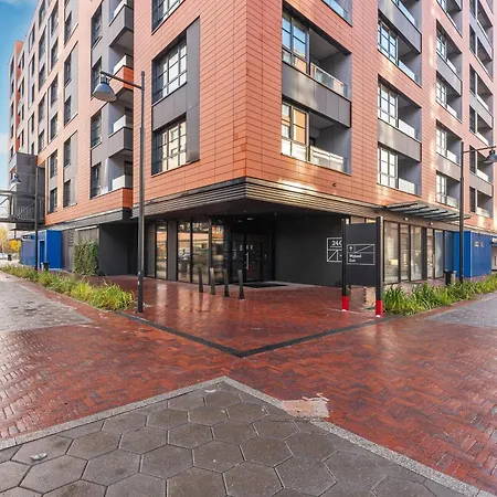 Doki Living & Foodhall Z Widokiem Na Marine Cesarska