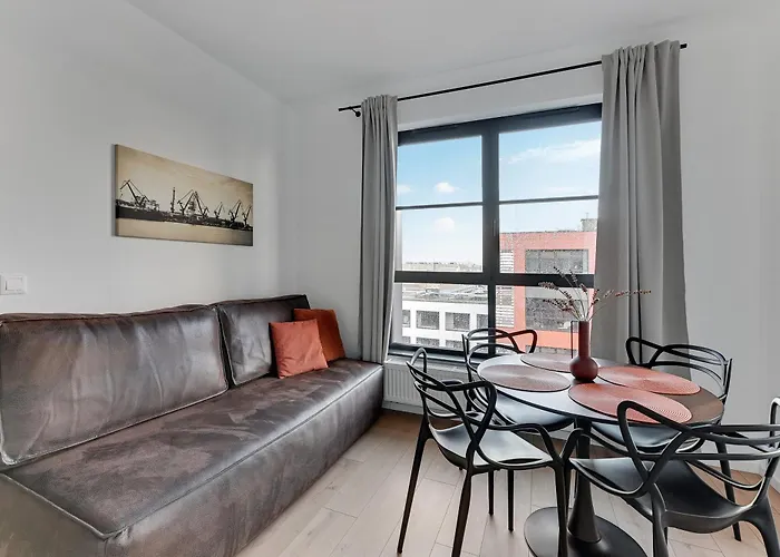 Doki Living & Foodhall Z Widokiem Na Marine Cesarska *