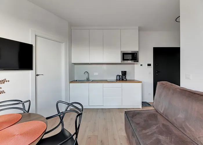 Doki Living & Foodhall Z Widokiem Na Marine Cesarska グダニスク