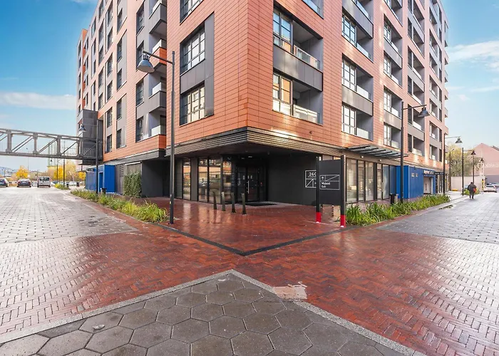 Doki Living & Foodhall Z Widokiem Na Marine Cesarska