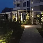 Doki Living & Foodhall Z Widokiem Na Marine Cesarska 아파트