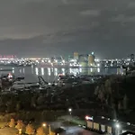 Doki Living & Foodhall Z Widokiem Na Marine Cesarska 아파트 *